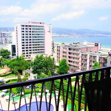 роял барсело - Royal Sea View Sunny Lägenhet Slăntjev Brjag